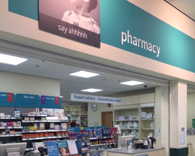 Scottish health boards should take over ‘failing pharmacy’